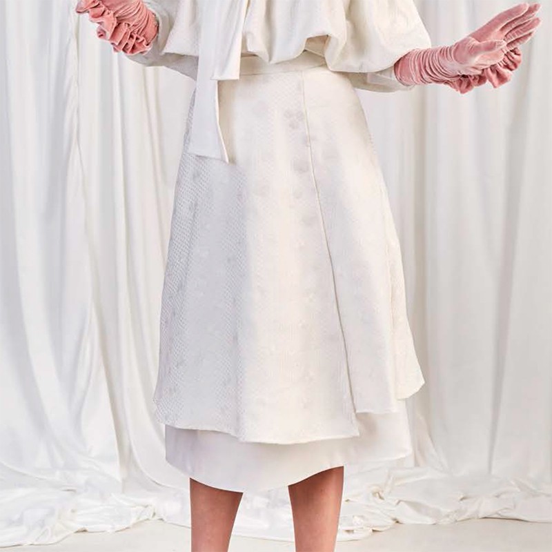 ホワイトポピーフレアミディスカートウィズエンブロイド ファッション