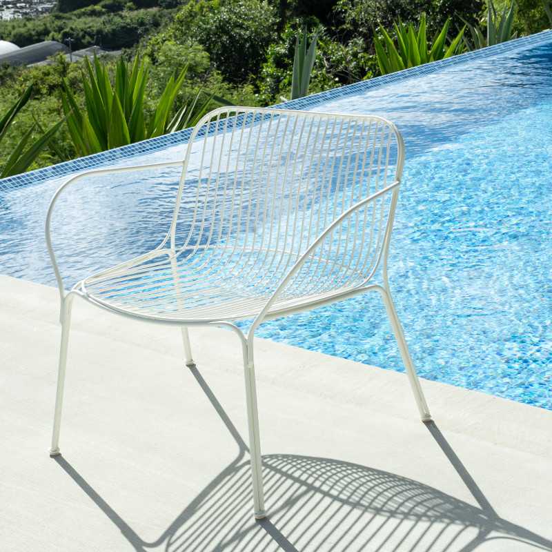 ハイレイアームチェア