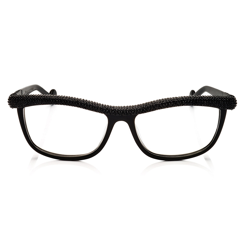 キキ オン ザ ストリング  その他