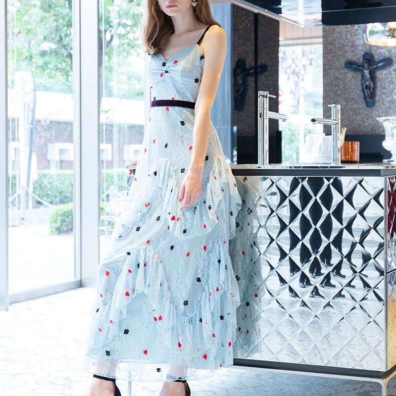 オールオーバーカードスーツエンブロイダードレースガウン ドレス