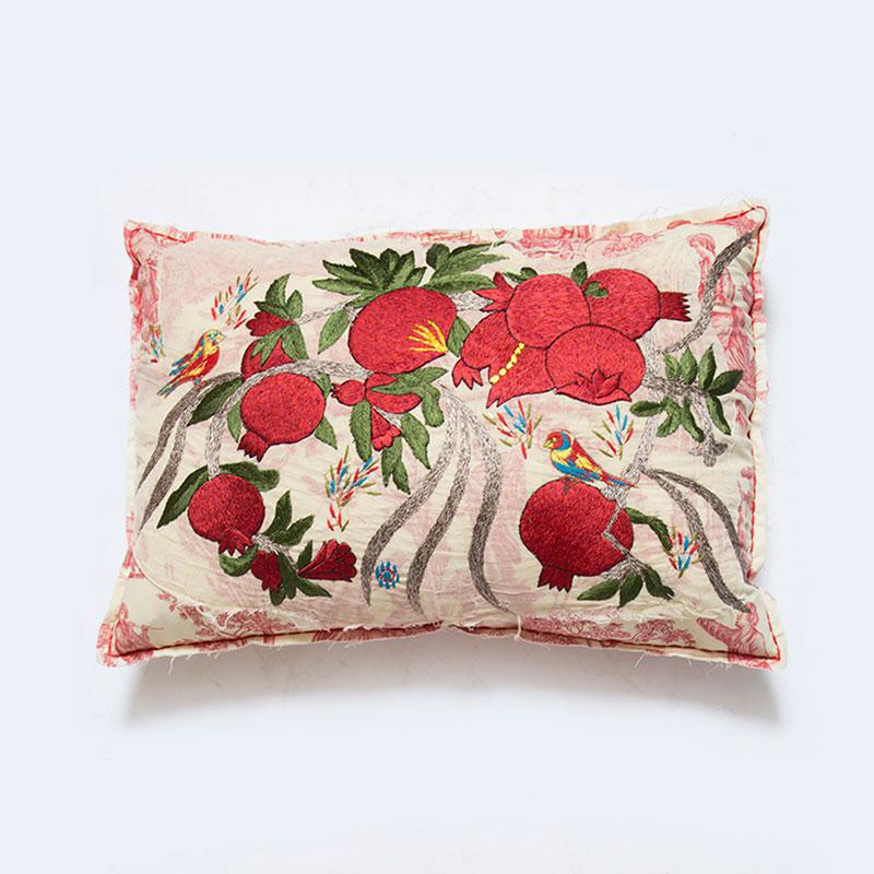 ポメグラネット 家具