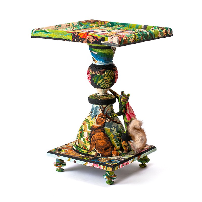 タペストリーゲリドン ロー・サイドテーブル