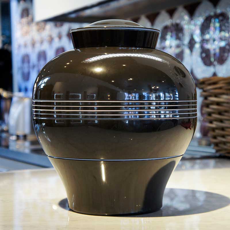 ブラックユアン