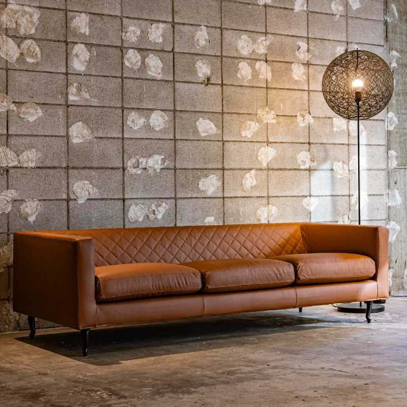 【国内在庫限り】ブティック トリプルシーター ブラウンレザー Toes BLK moooi | モーイ