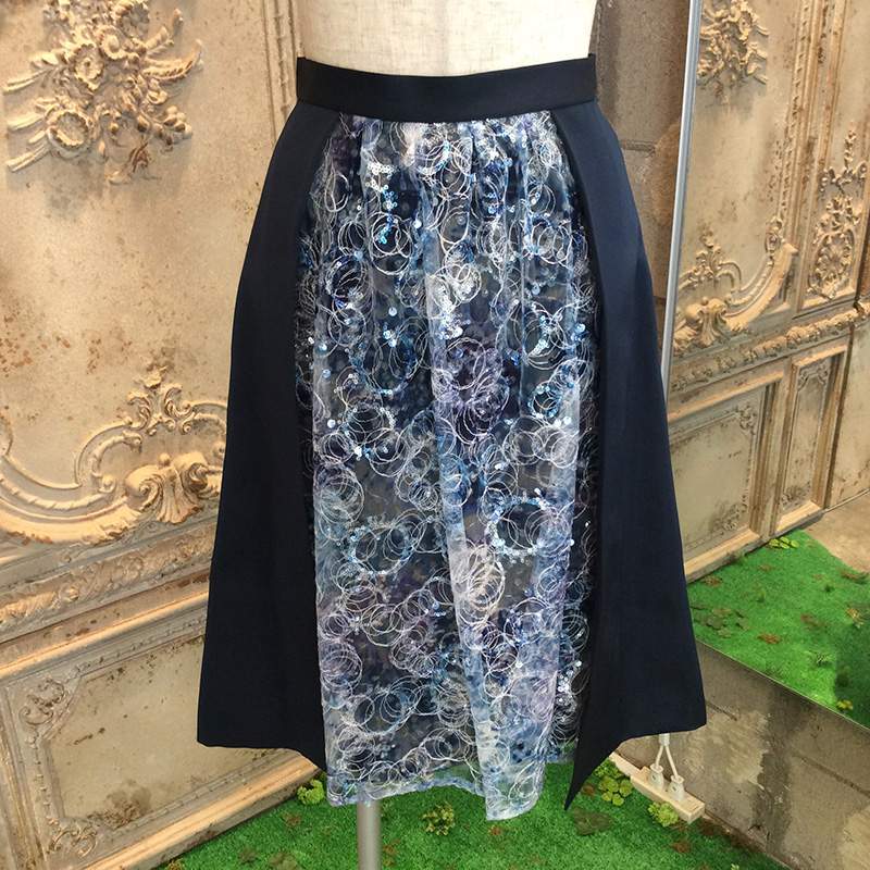 エンブロイダリースカート