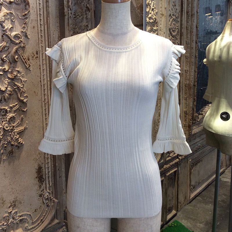 ラッフルショルダーニットセーター トップス