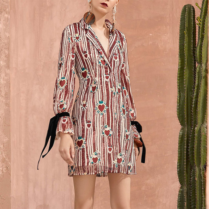 シークインハートウィズサクレッドハートエンベリッシュドコート ジャケット＆コート