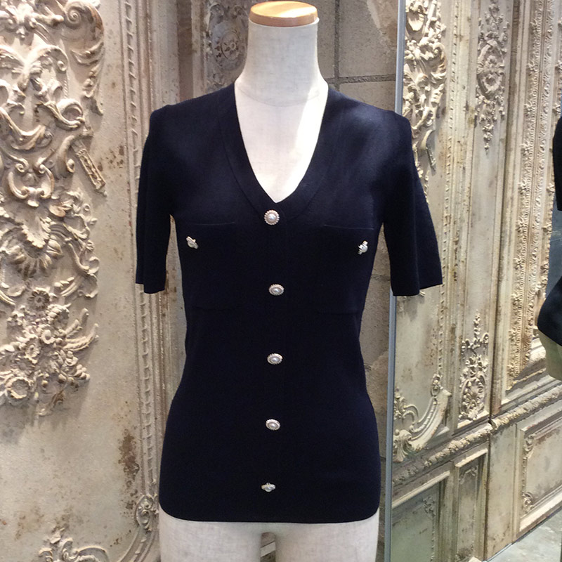 スクープドネックニットウェア トップス