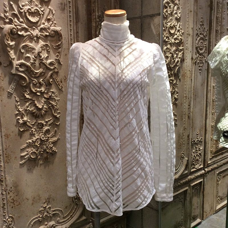 ジュリエッタ トップス