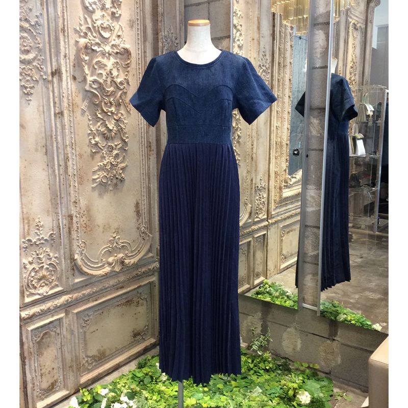 コルセッティドプリーテッドドレス ドレス