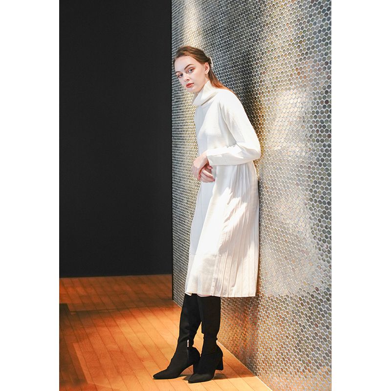 サイドプリーツニットドレス