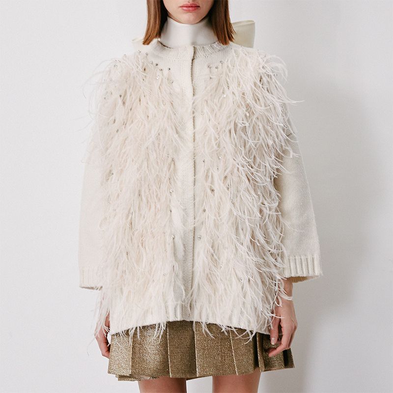 ニットウェア フェザー付き