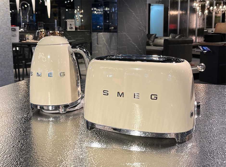 トーヨーキッチンスタイル オンラインショップ 家電 SMEG スメッグ