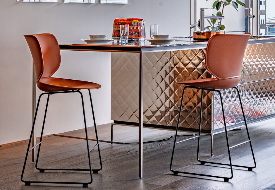 トーヨーキッチンスタイル　moooi モーイ スツール　ハナバースツール
