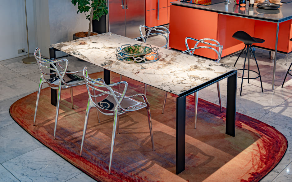 トーヨーキッチンスタイル　Kartell　カルテル　マスターズ　チェア