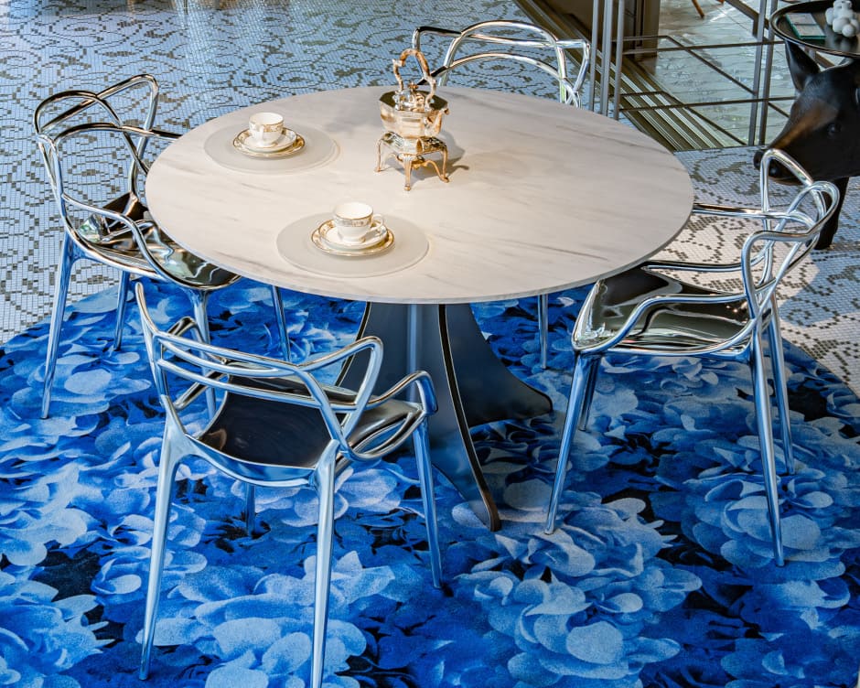 トーヨーキッチンスタイル　Kartell　カルテル　マスターズ　チェア