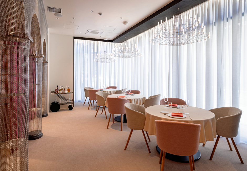 トーヨーキッチンスタイル オンラインショップ moooi　照明　コッペリア　実例